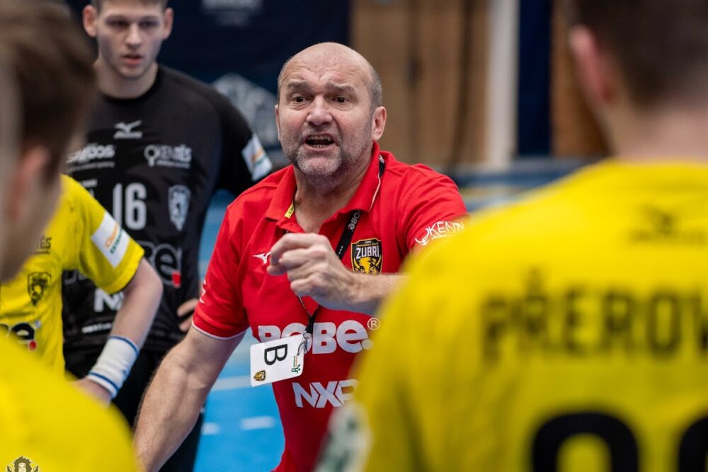 Před TV kamerami hrají Lovci v Zubří