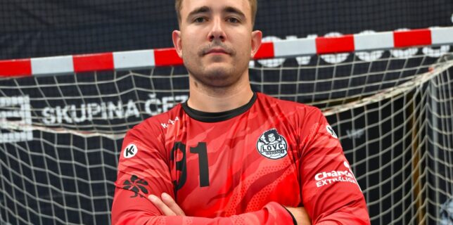 Druhá posila Maksym Voliuvach posílí brankářský tým Lovců