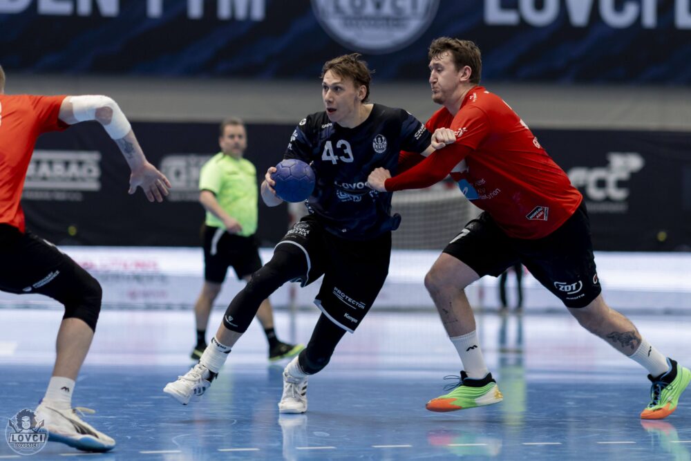 Vyrovnané utkání proti Novému Veselí končí vítězstvím Lovců